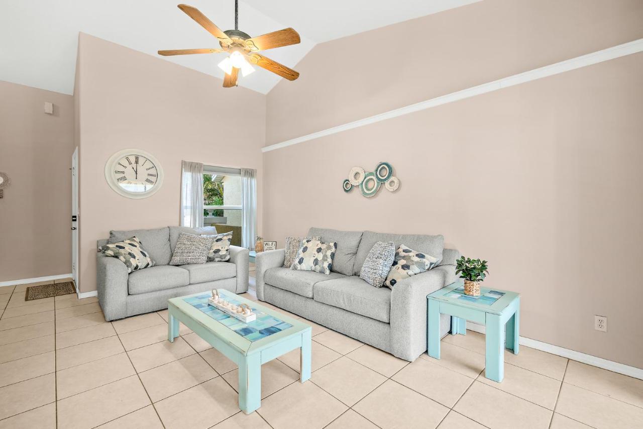 Sunset Serenity - 3Br Beach Townhome With Outdoor Patio - New Hot Tub, Steps To Ocean Fun! Melbourne Bagian luar foto
