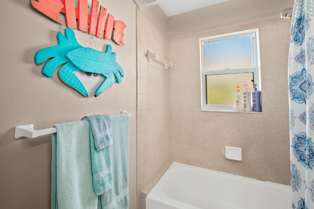 Sunset Serenity - 3Br Beach Townhome With Outdoor Patio - New Hot Tub, Steps To Ocean Fun! Melbourne Bagian luar foto