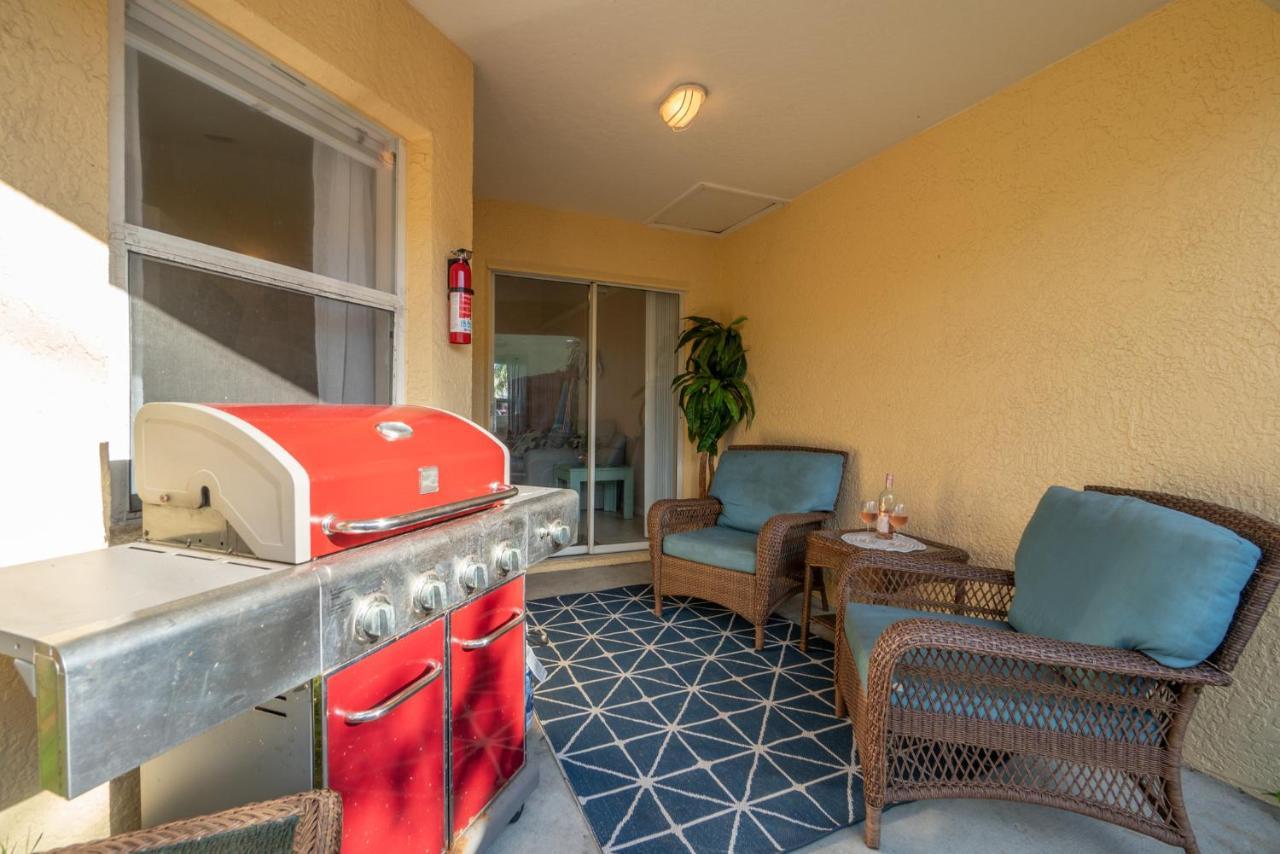 Sunset Serenity - 3Br Beach Townhome With Outdoor Patio - New Hot Tub, Steps To Ocean Fun! Melbourne Bagian luar foto